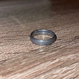 Mens Tungsten wedding band size 10.5 from zales